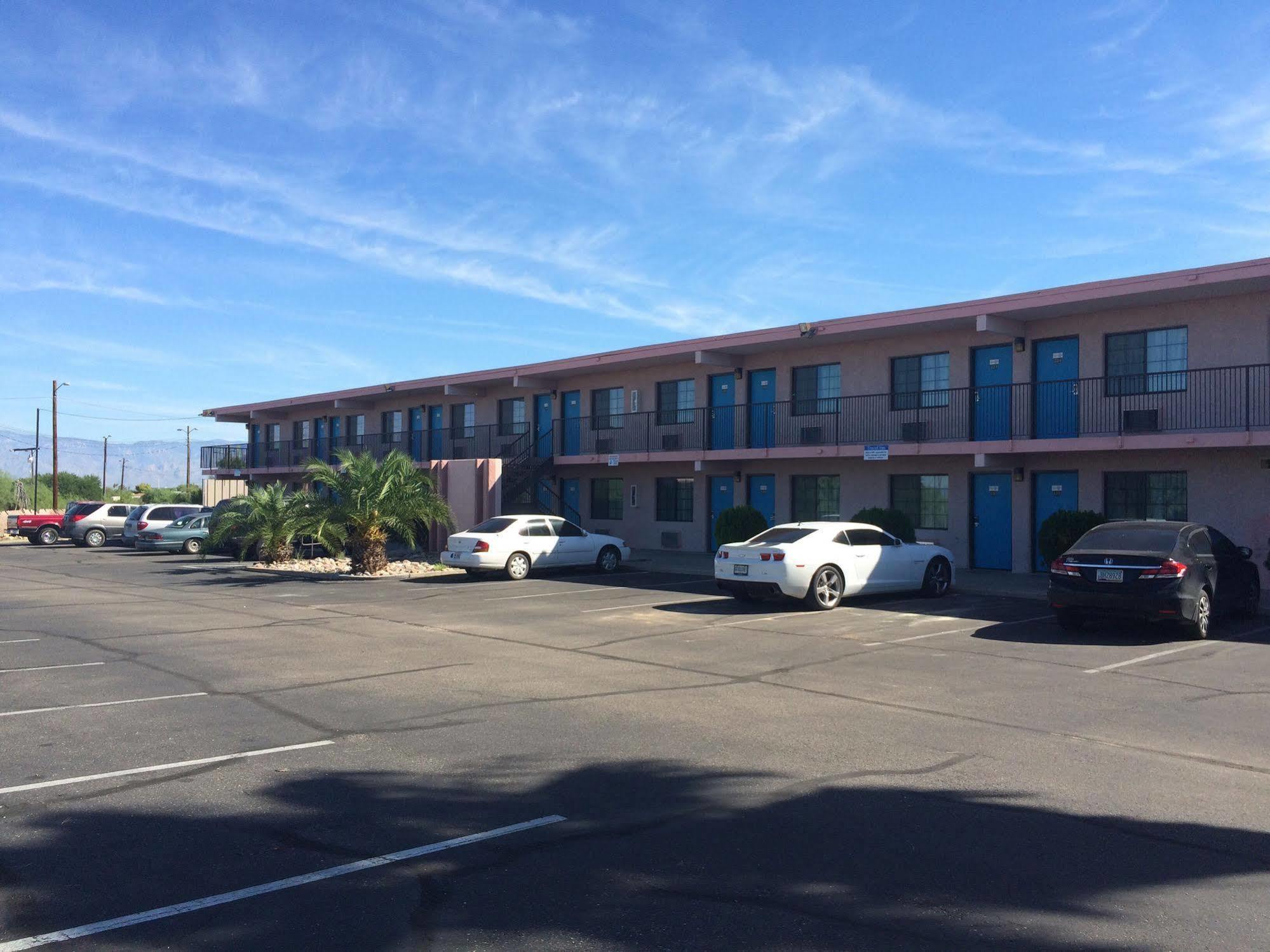 Travel Inn Tucson Exterior foto